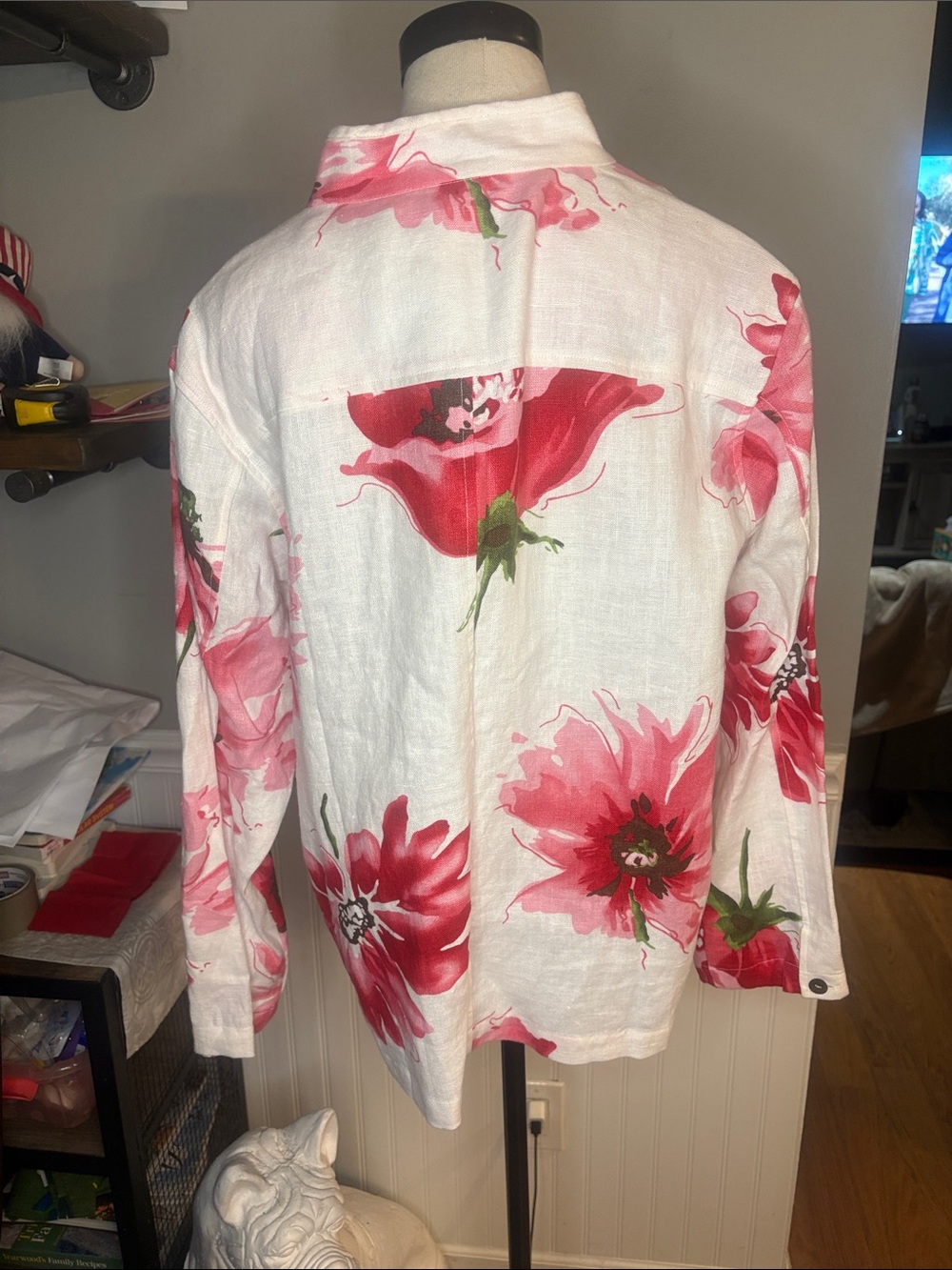White Linen Floral Button Jacket with Pink Red Blooms - Picture 3 of 6